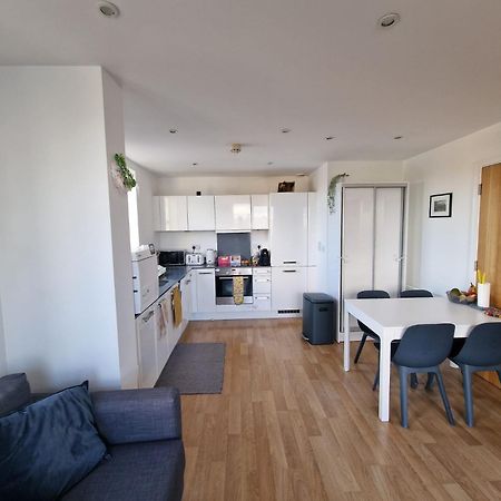 1 Bed Flat At Forest Hill Station Apartman London Kültér fotó